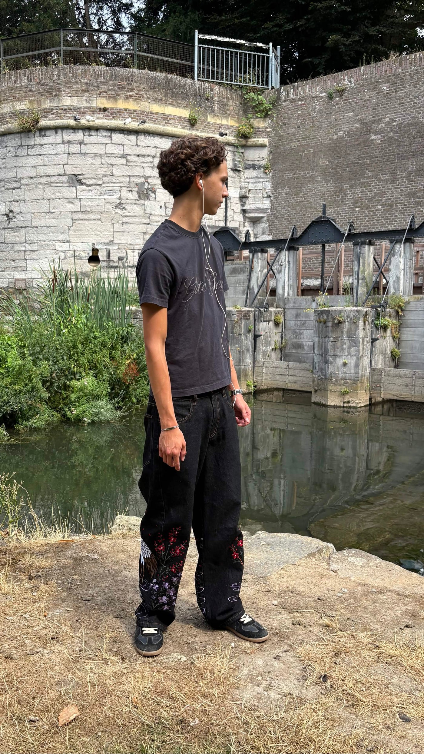 Model picture 5